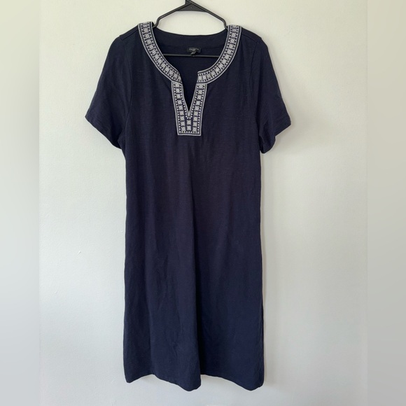 Talbots Dresses & Skirts - Talbots Navy Blue Midi Dress with White Embroidery